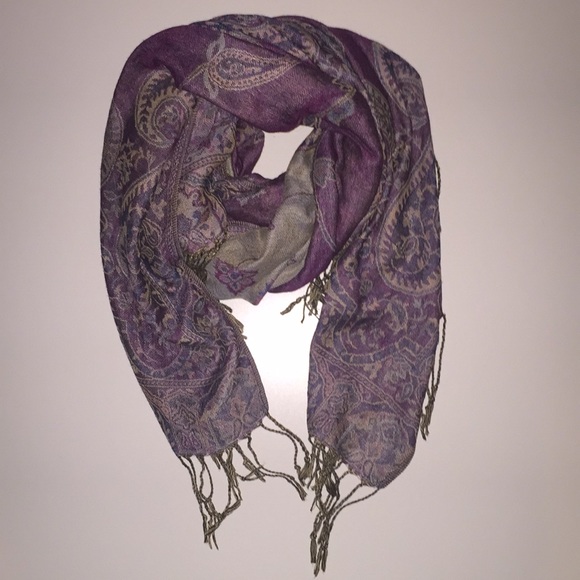 Paisley scarf - Picture 2 of 2